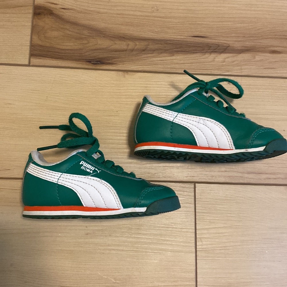 Puma baby shoes size 6C